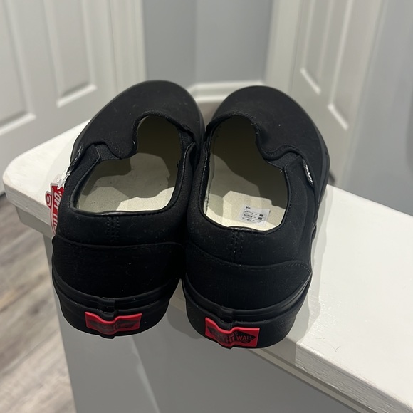 Slip-On Shoe, Size 8 US Women / 6.5 US Men, Color - Black - Picture 2 of 5